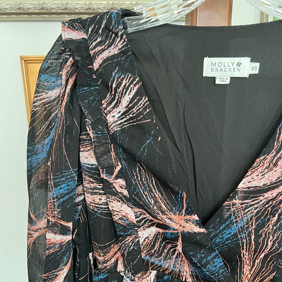 NWOT Molly Bracken Mini Dress with Long Sleeves - Picture 7 of 16